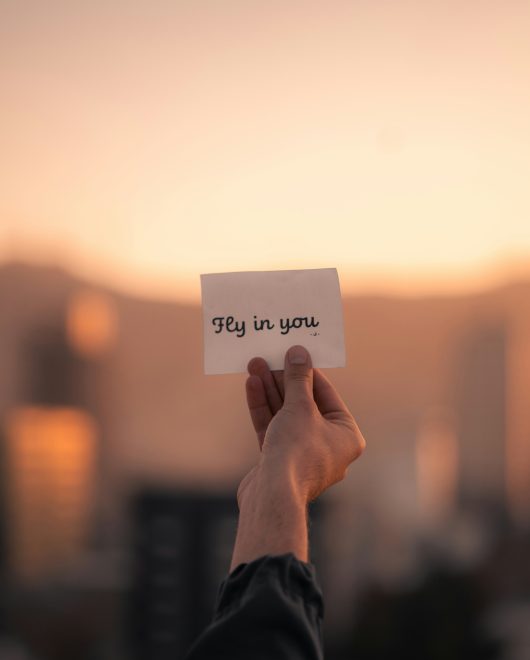 4 Foto di nasim dadfar su Unsplash